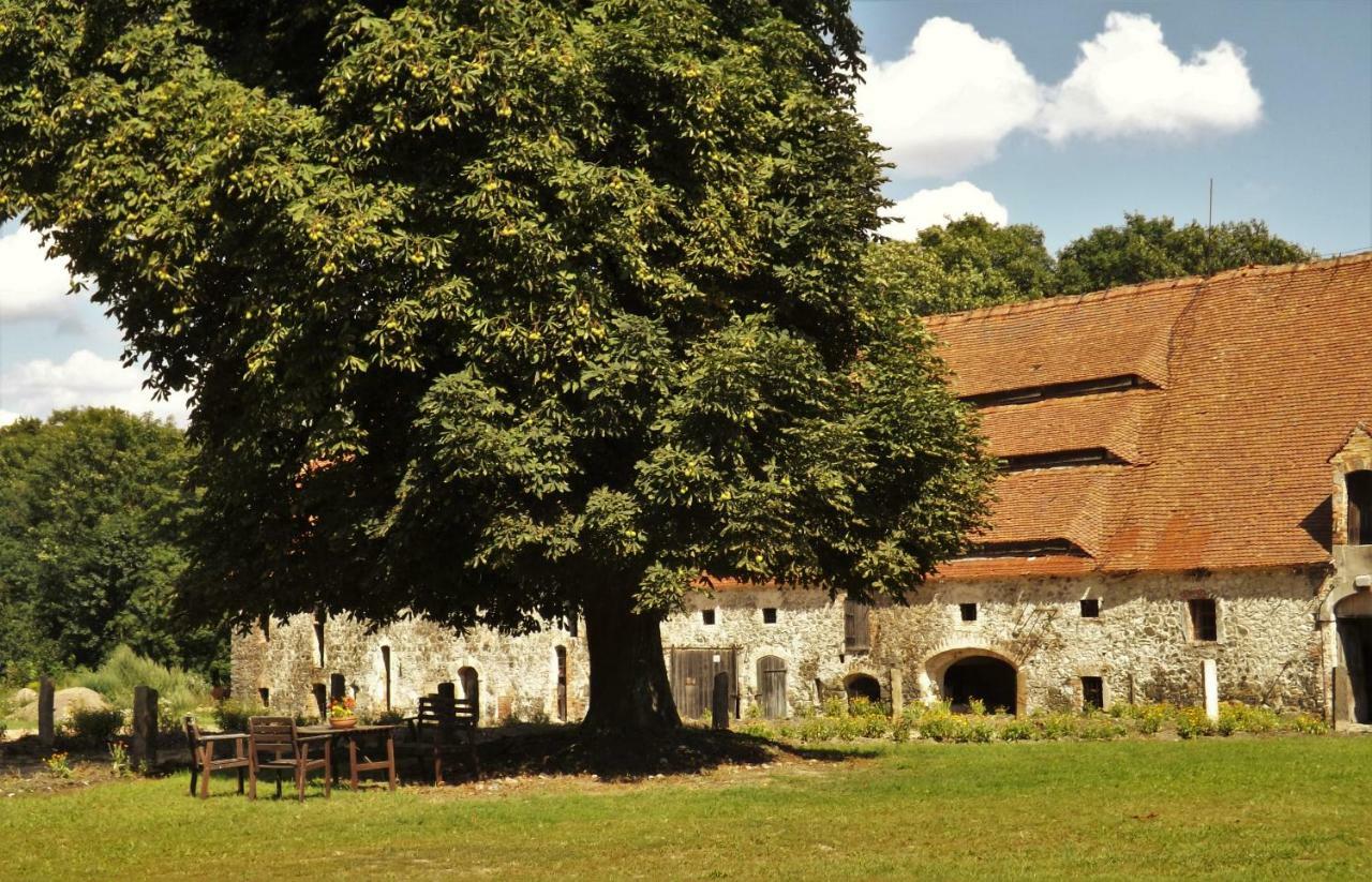 Studniska Horse Centrum Exterior foto